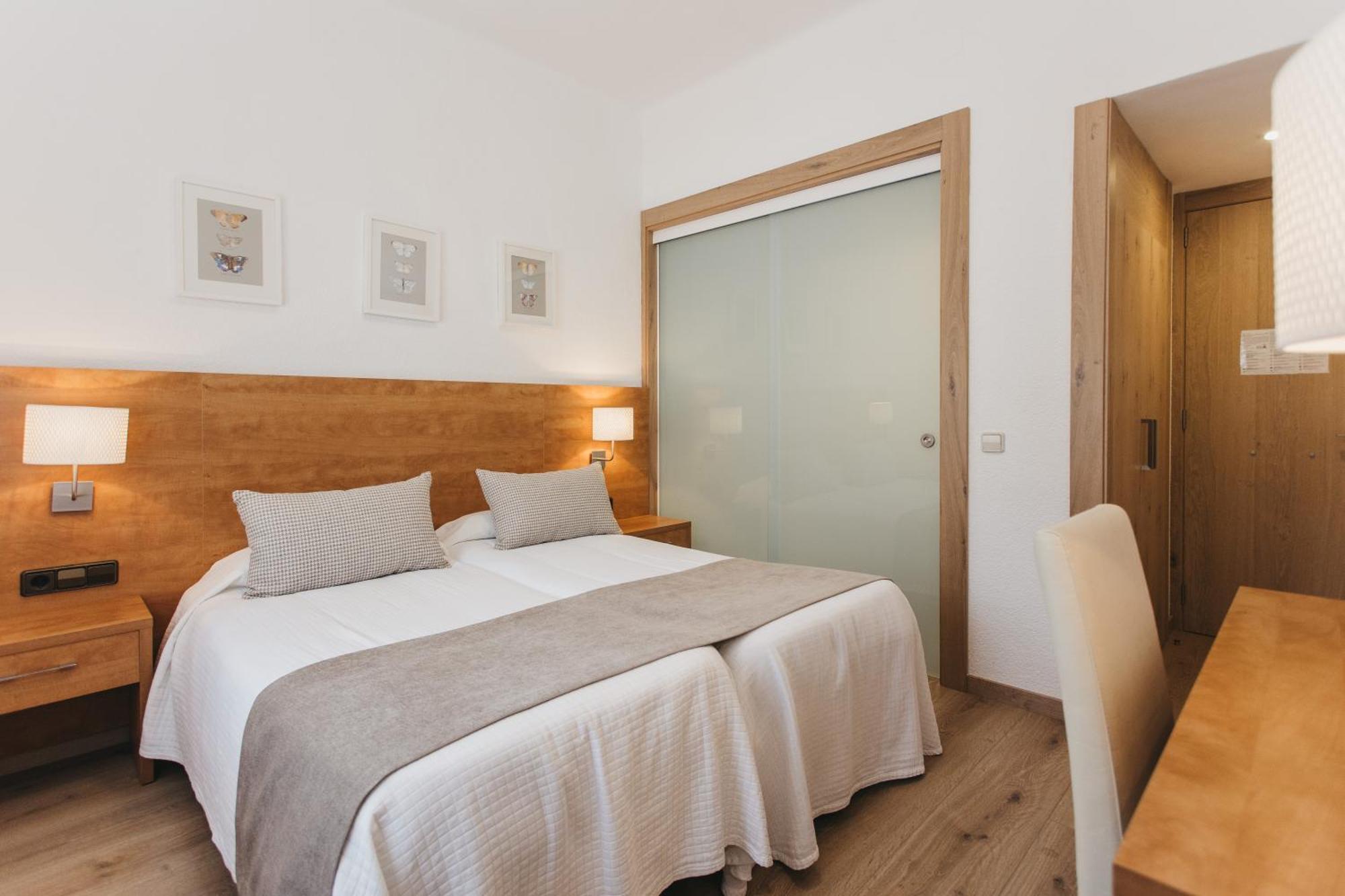 Hotel Catalunya Park Ribes De Freser Exterior photo